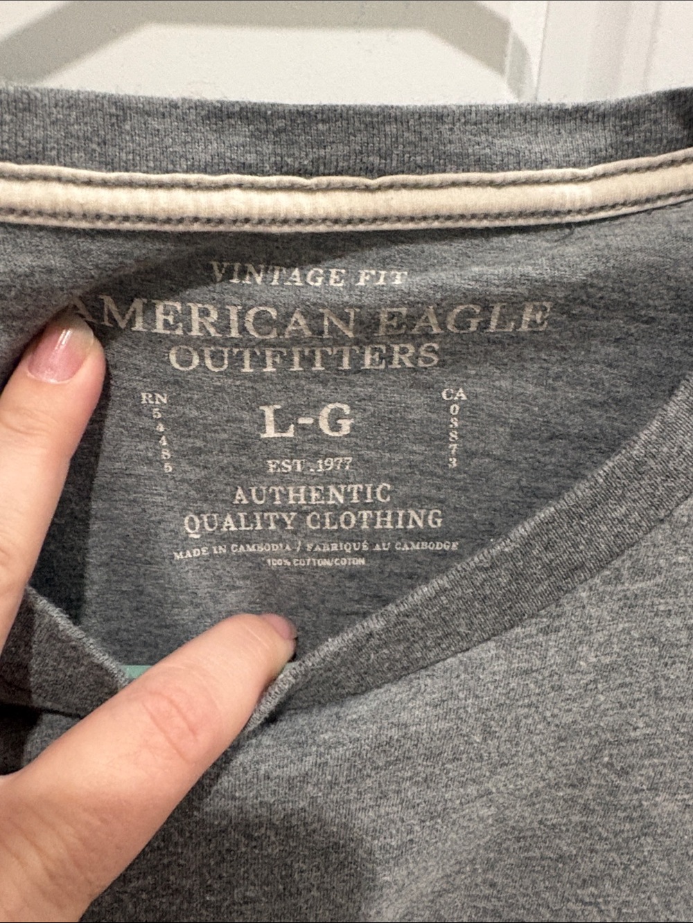 American Eagle Outfitters Gray Short-Sleeve Crew T-Shirt - Picture 2 of 4